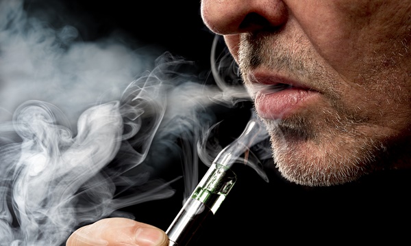 ไขข้อสงสัย! “บุหรี่ไฟฟ้า” อันตรายกว่าบุหรี่จริงหรือไม่?