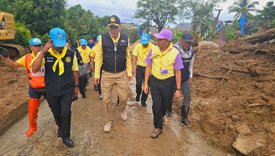 ชาดา ลงพื้นที่ภูเก็ต เยียวยาเหตุดินโคลนถล่ม ดับ 10 สูญหาย 1